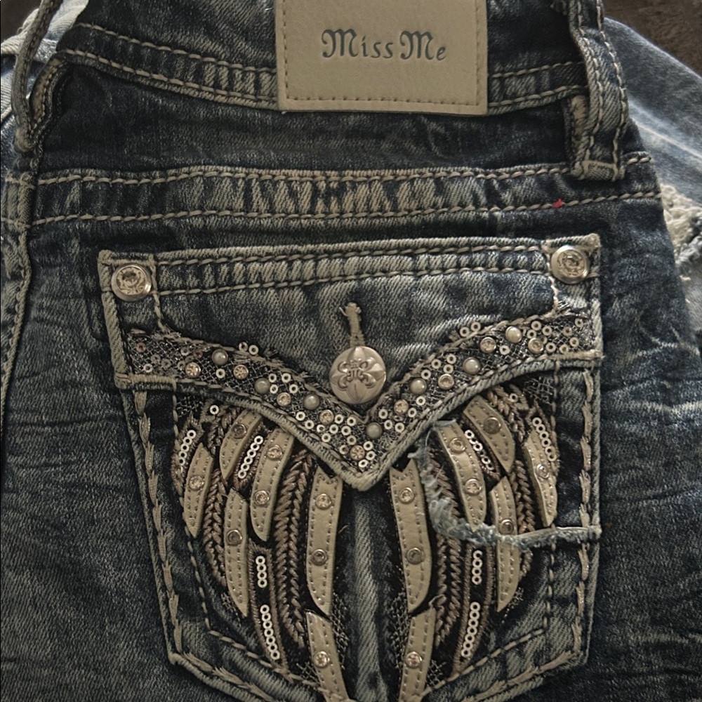 Miss Me Straight Leg Jean size 29/30